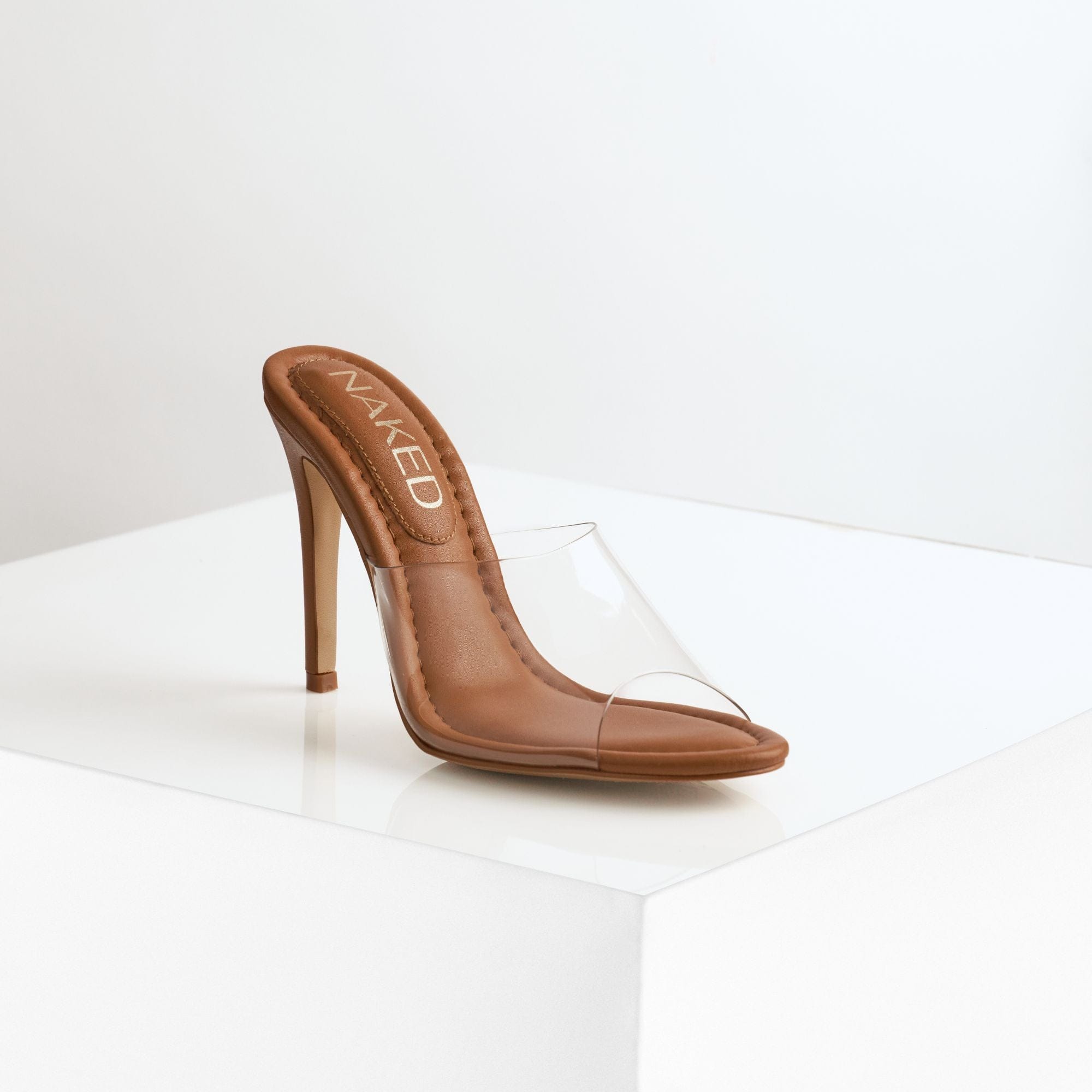 Naked 2.0 003 - The Shoe Fairy