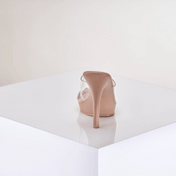 Naked 002