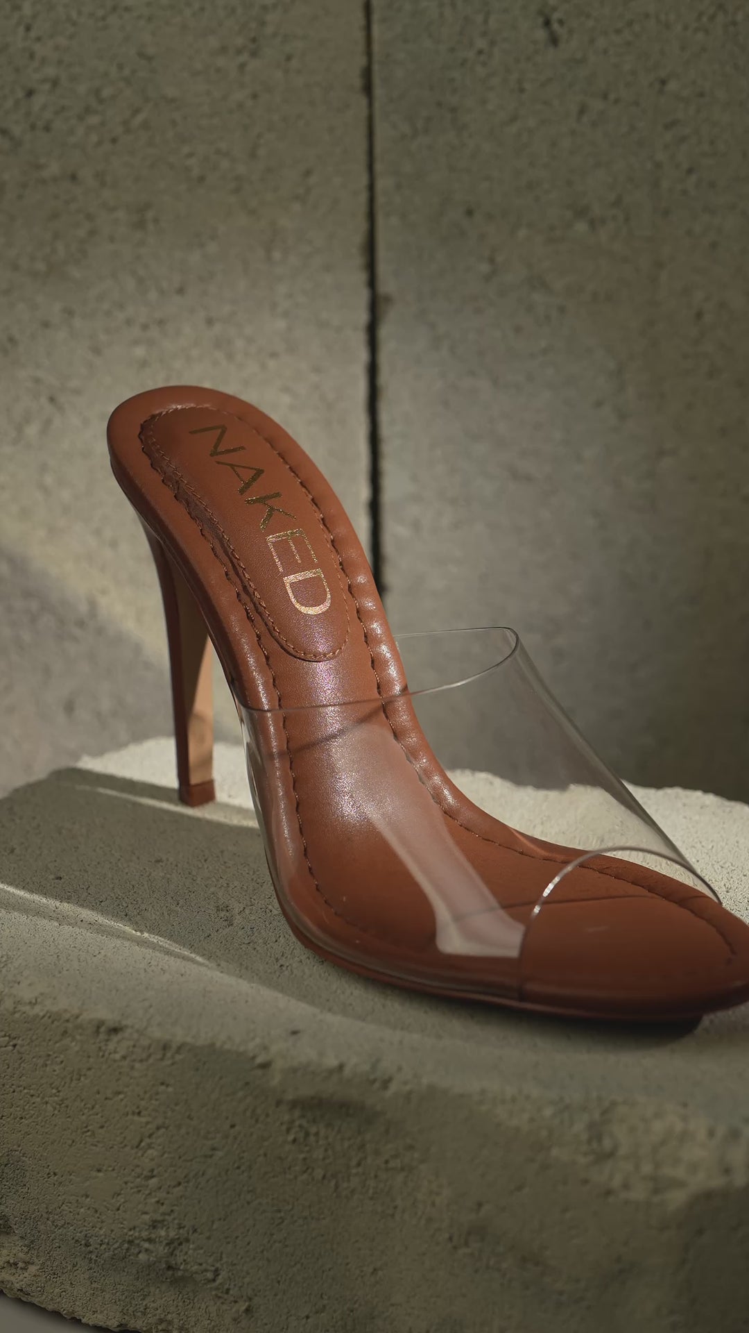 Naked 2.0 003 - The Shoe Fairy display picture 1